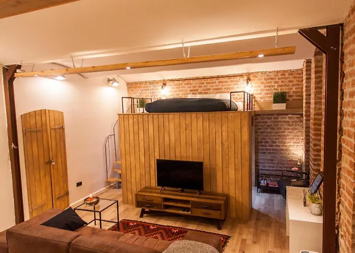 Апартаменты Zentrales Industrial Street-loft